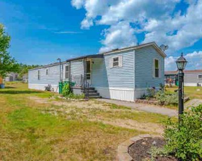 2 Bedroom 2BA 931 ft Mobile Home For Sale in ROCHESTER, NH