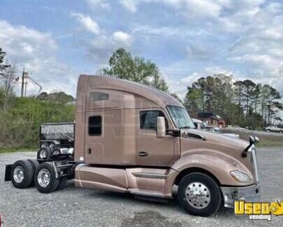 2016 Kenworth T680 Sleeper Cab Semi Truck | Transport Service Vehicle