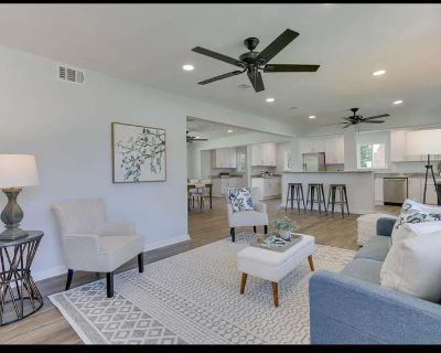 Furnished Room for Rent - Cozy Rooms for Rent in Spacious Home Ideal Locat