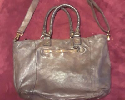 Purse has never been used..On The website for Wilson's Leathers,it retails for $344.99 .would like a nice lady to have it for $99