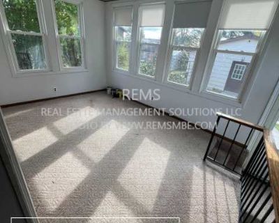 3 Bedroom 2BA 0 ft Apartment For Rent in Baraboo, WI