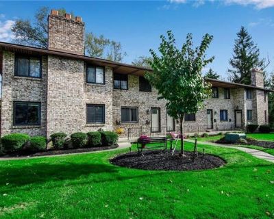 2 Bedroom 2BA 1300 ft Condominium For Sale in TONAWANDA, NY