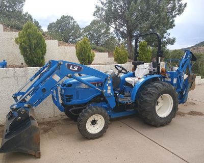 LS MT225E Tractor and backhoe