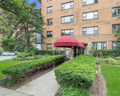 Boulevard E Apt C, North Bergen, Condo For Sale