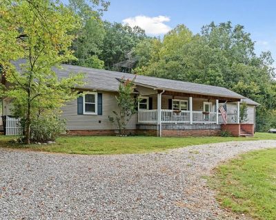 2 Bedroom 2BA 1736 ft Single Family House For Sale in Cookeville, TN