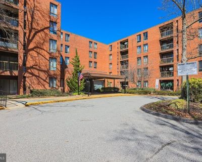 6711 Park Heights Ave Apt 217. Beautifully remodeled in 2022, this is a 3rd floor unit (floors start at T in the building) in the ever-desirable Clubhouse, a doorman condo building just several blocks from the County line. Kitchen, flooring, HVAC, outlets, vent covers, light switches, light fixtures, and door hardware, as well as many bath fixtures were all replaced. Beautiful U-shaped kitchen ...