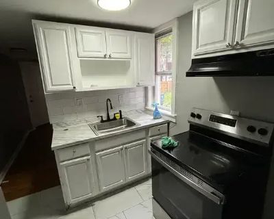 77 Hazel St . Hardwood floors, Stainless steel appliances, Dishwasher, Refrigerator, Living room, Hardwood cabinets. Contact: Levi 860-406-7040. 3 Bedroom. 1 Bathroom