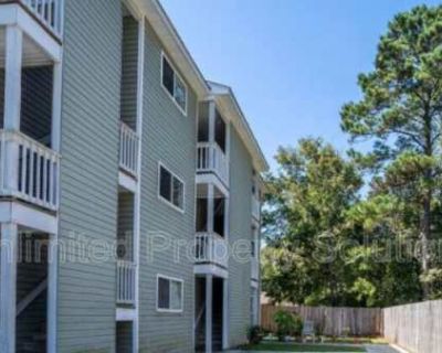2 Bedroom 2BA 840 ft Pet-Friendly Apartment For Rent in Wilmington, NC