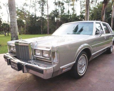 WANTED: 1986 Lincoln Town Car Cartier Edition 2-Tone Paint - Pewter Metallic on Dark Pewter Metallic