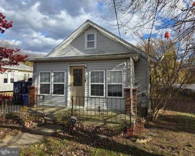 1 Bedroom 1BA 704 ft Single Family Home For Sale in SWEDESBORO, NJ