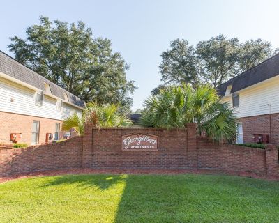 2 Bedroom 1BA 1060 ft Pet-Friendly Apartment For Rent in Moultrie, GA