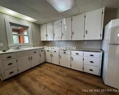 2 Bedroom 1BA Pet-Friendly Apartment For Rent in Winslow, ME