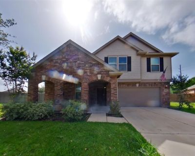 3 Bedroom 2BA 2889 ft Single Family Detached House For Rent in Pearland, TX