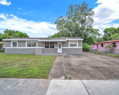 3 Bedroom 1BA 1300 ft Single Family House For Sale in Miami Gardens, FL