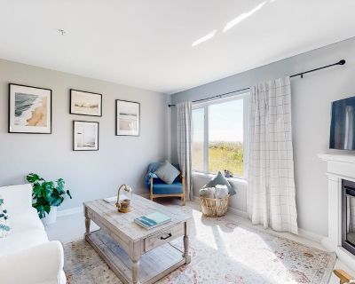 1 Bedroom 1.5BA Pet-Friendly Condo Vacation Rental in Surf's Up, Westport, WA