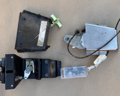 Elise Engine/Boot Latch/lock Assembly