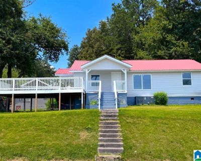 3 Bedroom 1BA 1046 ft Single Family House For Sale in Anniston, AL