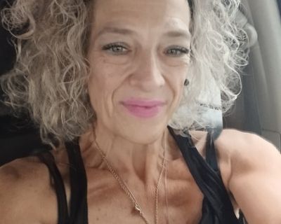 $850 /month. Smoking room acceptable. No pets, please. Males preferred. Age preference: 53 - 53. Looking in: All Philadelphia. ISO studio rental for 2 adults. Both 53 yrs old and full time employed. Dental assistant & construction. No pets no children no smoking. Looking to move asap just a rental for myself and fiance.