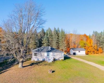 3 Bedroom 1BA 1200 ft Single Family House For Sale in Lake City, MI