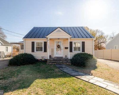 4 Bedroom 2BA 1400 ft Single Family Home For Sale in ELKTON, VA