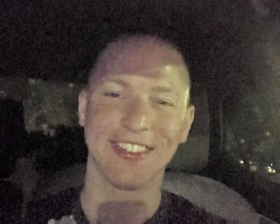 $1,500 /month. Age: 29 * Any pets?: No * Occupation: Professional * Interests: music, hiking, working out, photography, animals, gardening, nature * Gender: Male. Non-smoking room preferred. No pets, please. No preference specified. Age preference: 18 - 99. Looking in: Oklahoma county. Hey there! I'm Tim, and I'm on the lookout for a room in Oklahoma City or any nice surrounding area. I'm 29 an...