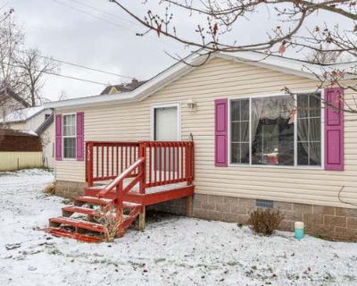 3 Bedroom 2BA 1200 ft Single Family Home For Sale in EAGLE RIVER, WI