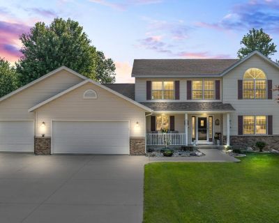 5 Bedroom 3BA 3472 ft Single Family House For Sale in Austin, MN