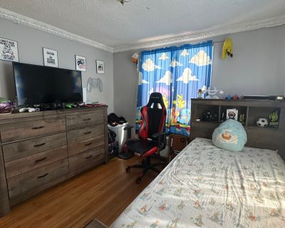 3 Bedroom 2BA 1652 ft Apartment For Rent in Avon, CT