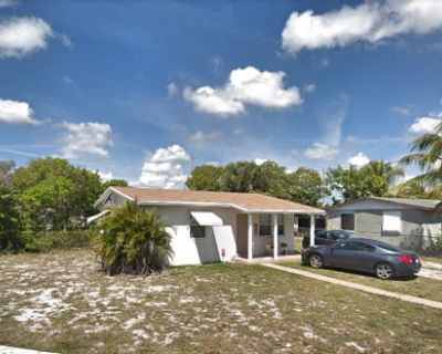 Furnished Room for Rent - Quaint 2 Bedroom house in Fort Lauderdale