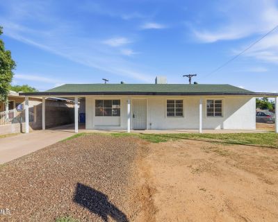 3 Bedroom 1BA 960 ft Single Family House For Sale in Phoenix, AZ