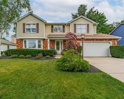 4 Bedroom 3BA 2167 ft Single Family Home For Sale in LOCKPORT, NY