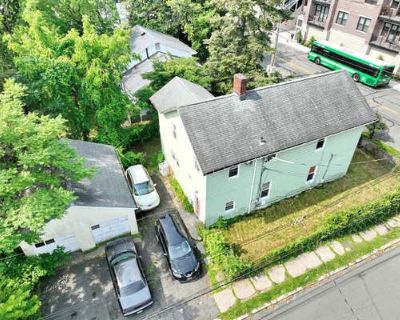 5 Bedroom 2BA 2048 ft Duplex For Sale in NYACK, NY