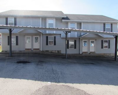 2 Bedroom 2.5BA Apartment For Rent in Waynesville, MO