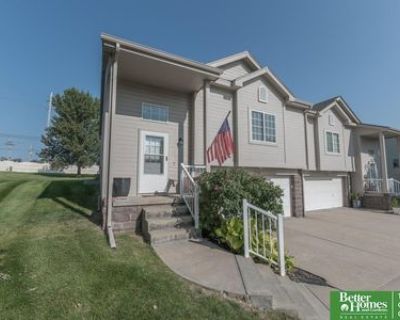 3 Bedroom 2BA 1606 ft Townhouse For Sale in Omaha, NE