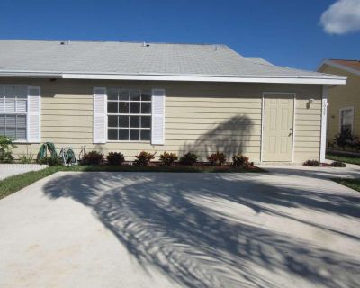 2 Bedroom 2BA 1100 ft House For Rent in West Palm Beach, FL