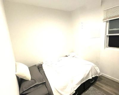 Furnished Room for Rent - Sublet Available Astoria/LIC (36-19 37th St, Uni