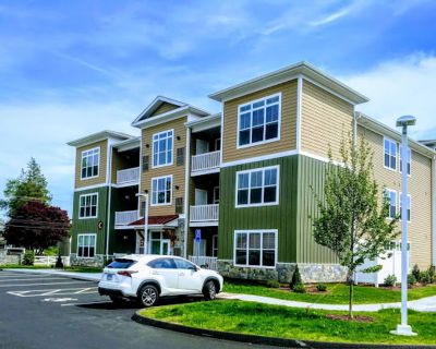 1 Bedroom 1BA 845 ft Pet-Friendly Apartment For Rent in Essex, CT