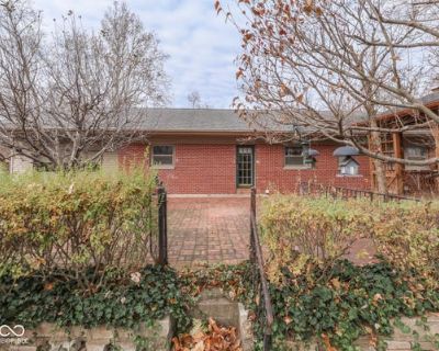 3 Bedroom 2BA 2298 ft Single Family Home For Sale in MARTINSVILLE, IN