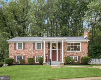 3 Bedroom 3BA 2206 ft Single Family Home For Sale in WOODBRIDGE, VA