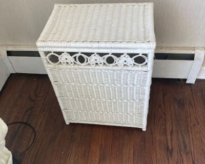 Vintage WICKER HAMPER