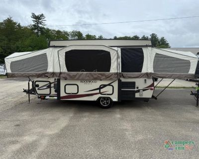 2017 Forest River Rv Rockwood Premier 2516G