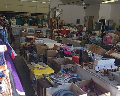 HUGE MULTI FAMILY GARAGE SALE!!
