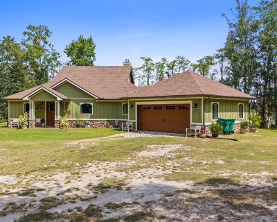 2 Bedroom 2BA 1870 ft Single Family Home For Sale in Chipley, FL