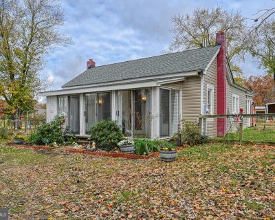 3 Bedroom 1BA 1106 ft Single Family House For Sale in Bumpass, VA