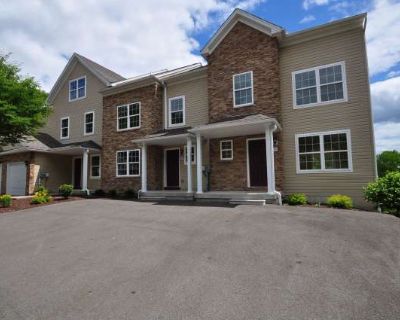 4 Bedroom 3.5BA 2151 ft Pet-Friendly Apartment For Rent in East Stroudsburg, PA