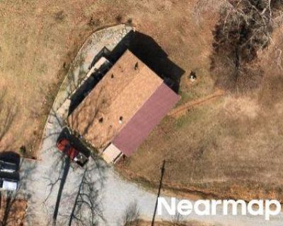 3 Bed 2.0 Bath Bankruptcy Property in Thomasville, NC 27360 - Evergreen Ln