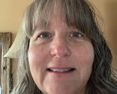Female Seeking Room in Yorba Linda, CA