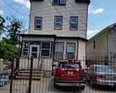 1 Bedroom 1BA 650 ft² Apartment For Rent in Newark, NJ 431 Summer Ave unit 3f