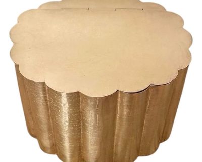 A lovely, vintage brass scalloped hinged oval stash box. Features a fluted/scalloped detail to the perimeter. Solid brass. Circa, 1970. Unmarked.. Dimensions 6.25 W 5.5 D 4.25 H Styles Art Deco Hollywood Regency Traditional Period Mid 20th Century Item Type Vintage, Antique or Pre-owned Shop Sustainably with Chairish Materials Brass Condition Good Condition, Original Condition Unaltered, Some I...