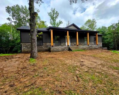 3 Bedroom 3BA 3000 ft Single Family Home For Sale in BENTON, KY